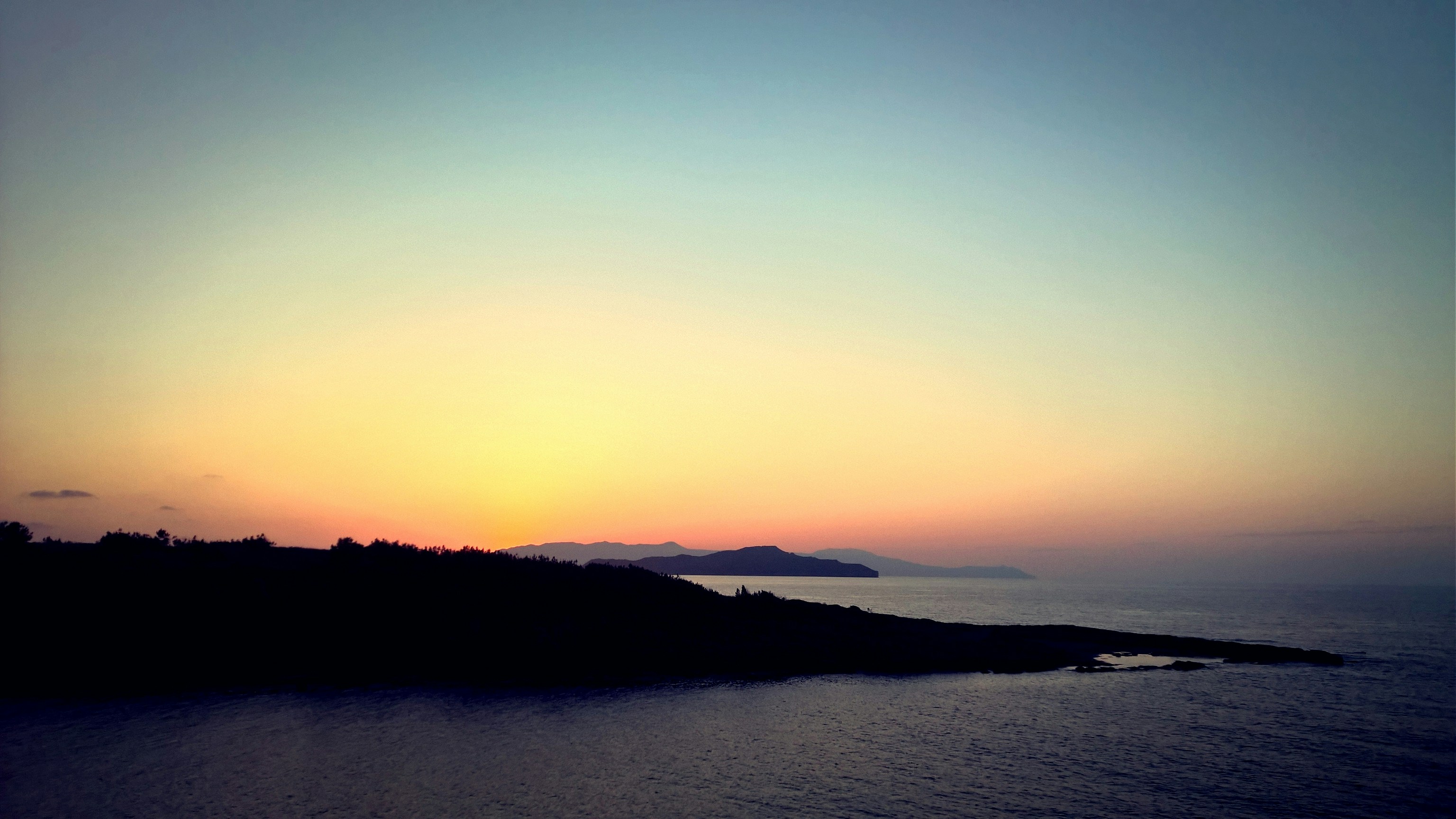 Free Unsplash photo from Artur Leszczynski