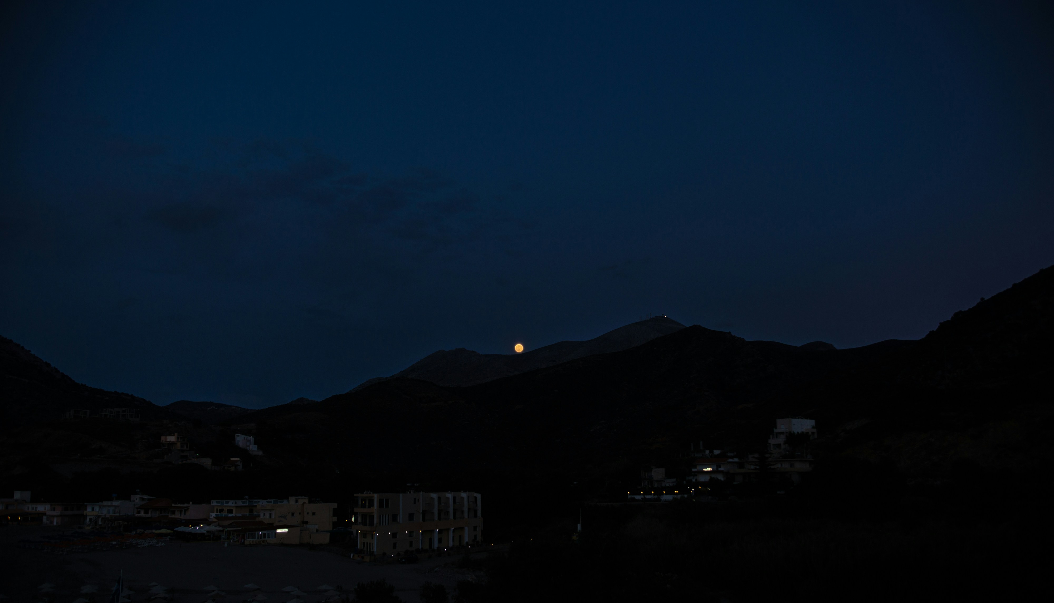 Free Unsplash photo from Kevin McIntyre