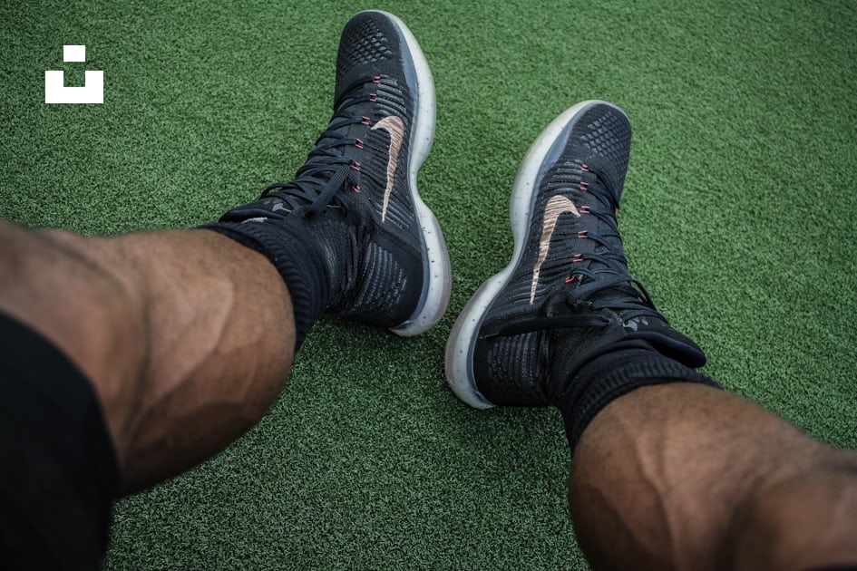 Man wearing pair of black Nike shoes photo – Free Sport Image on Unsplash