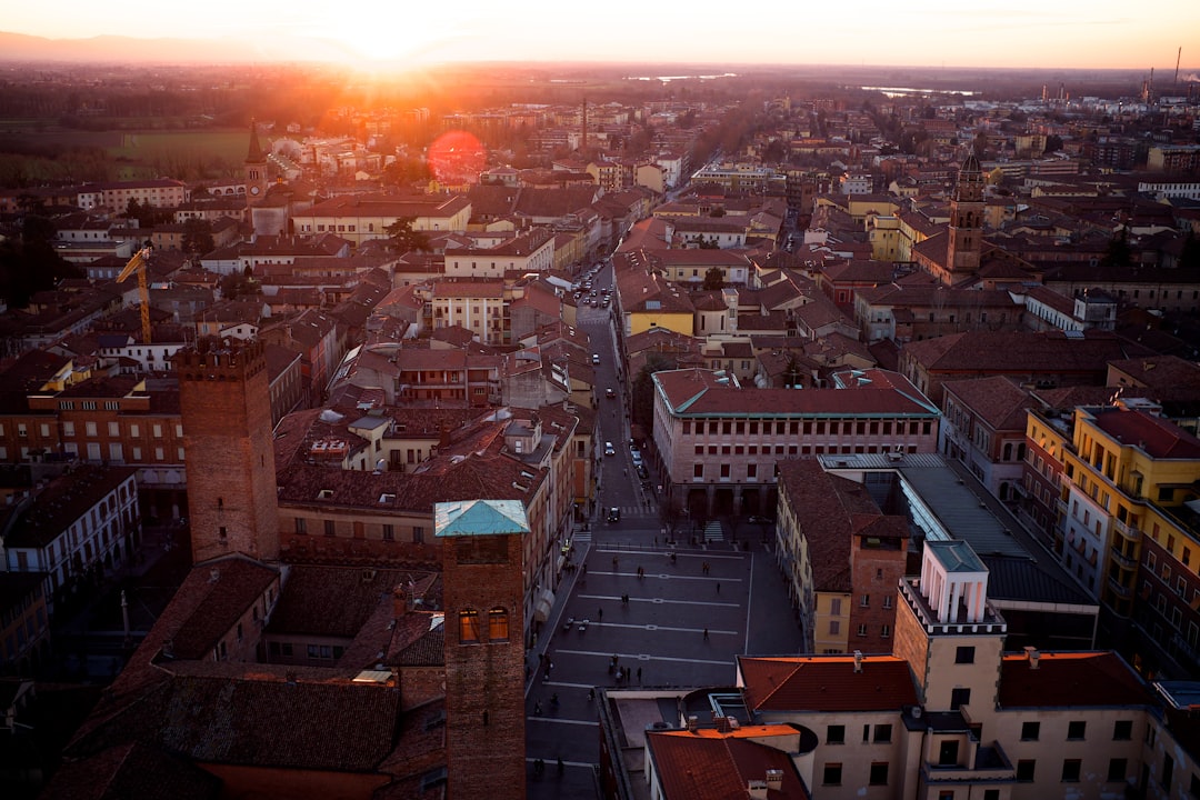 Landmark photo spot Torrazzo Piazza del Duomo