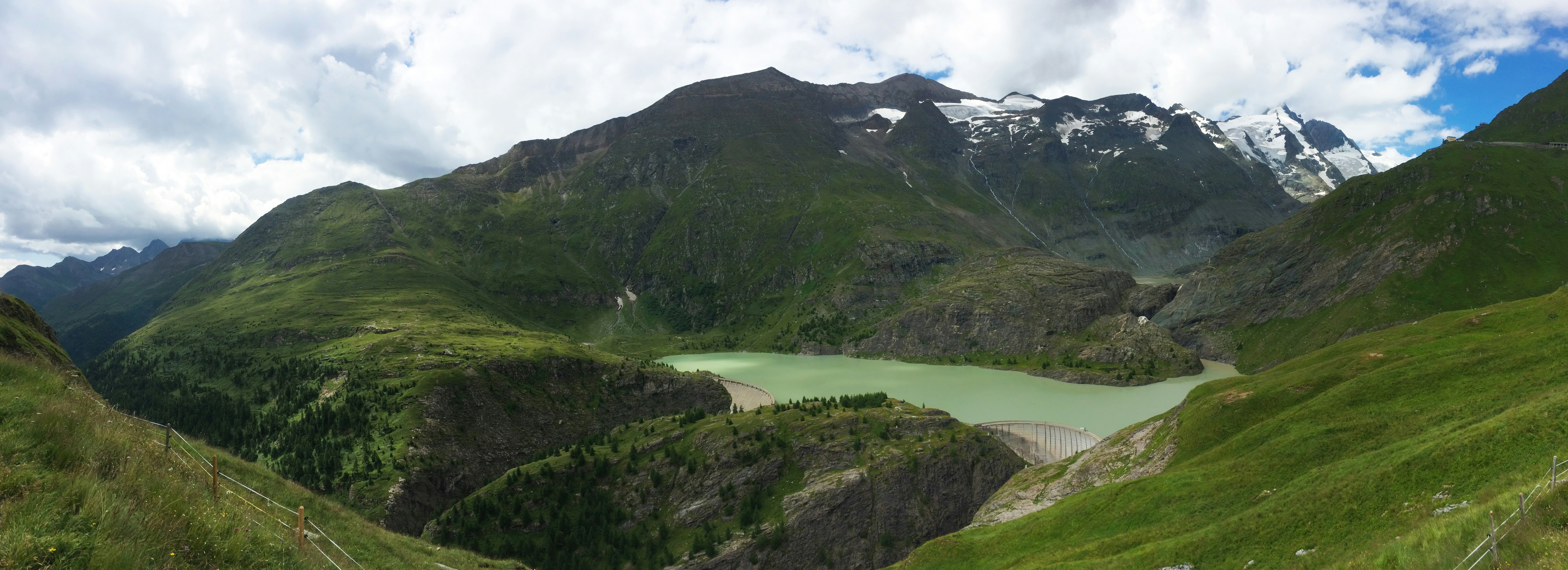 Free Unsplash photo from Ales Krivec