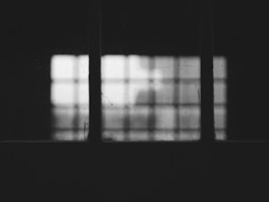 A captivating scene from the psychological drama game.