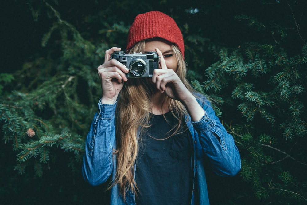 500+ Girl With Camera Pictures | Download Free Images on Unsplash