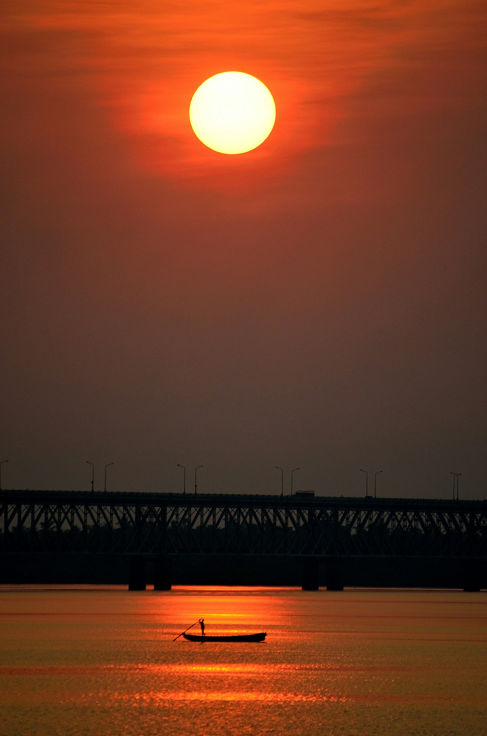 Nikon D5100 + Sigma 70-300mm F4-5.6 APO DG Macro sample photo. Bridge under the sun photography