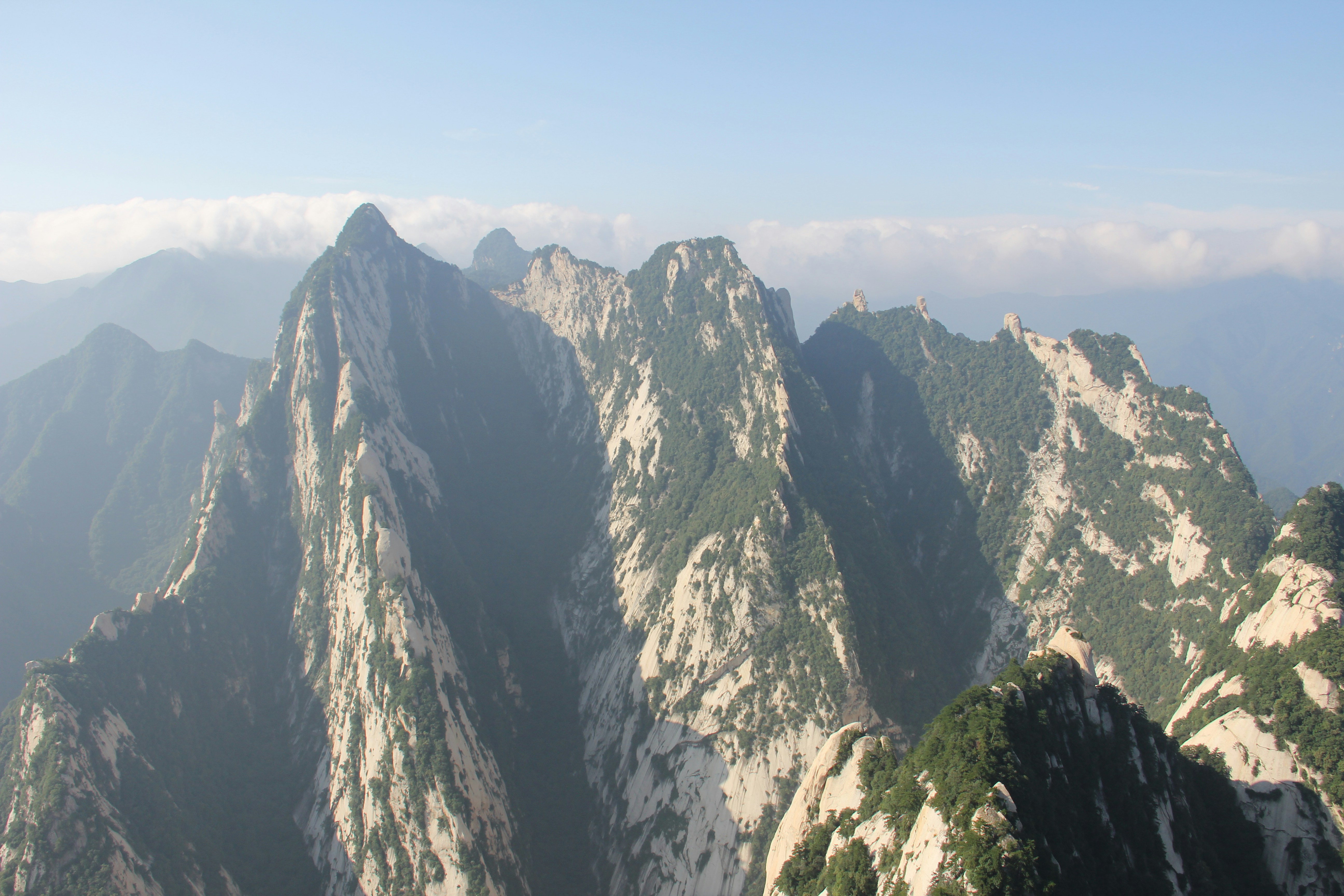 Free Unsplash photo from guiquanz