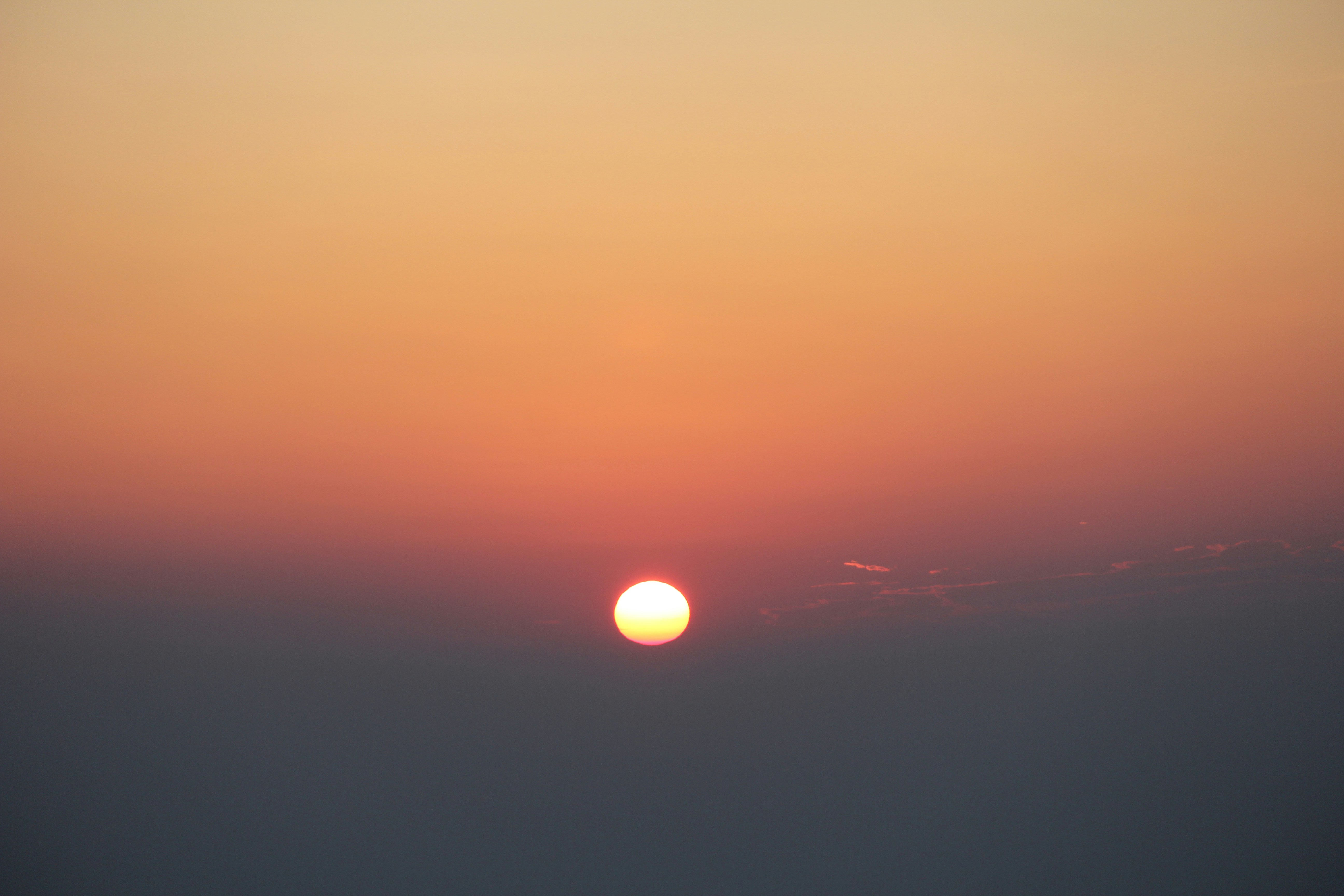 Free Unsplash photo from guiquanz