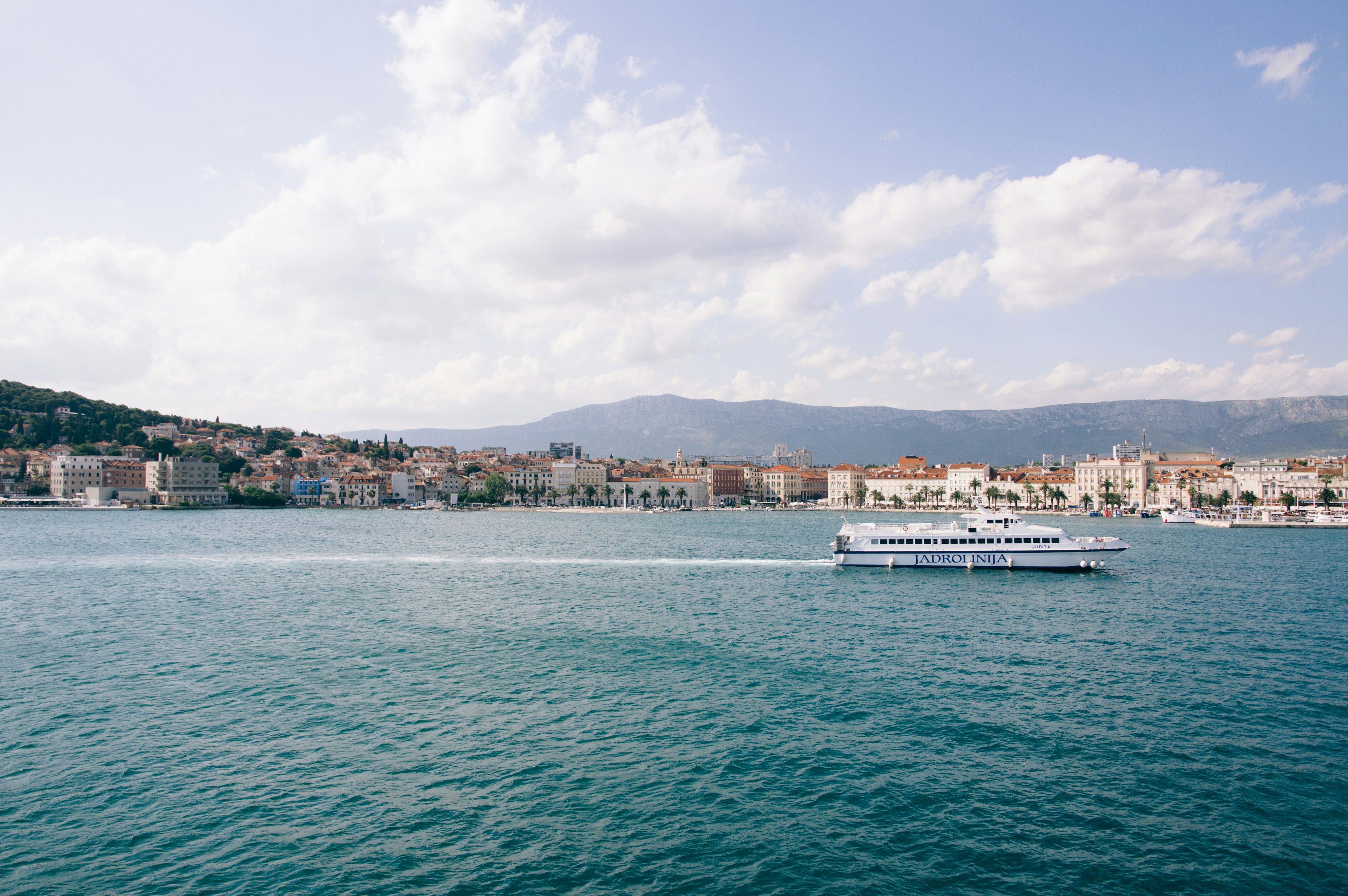 Free Unsplash photo from Elliott Engelmann