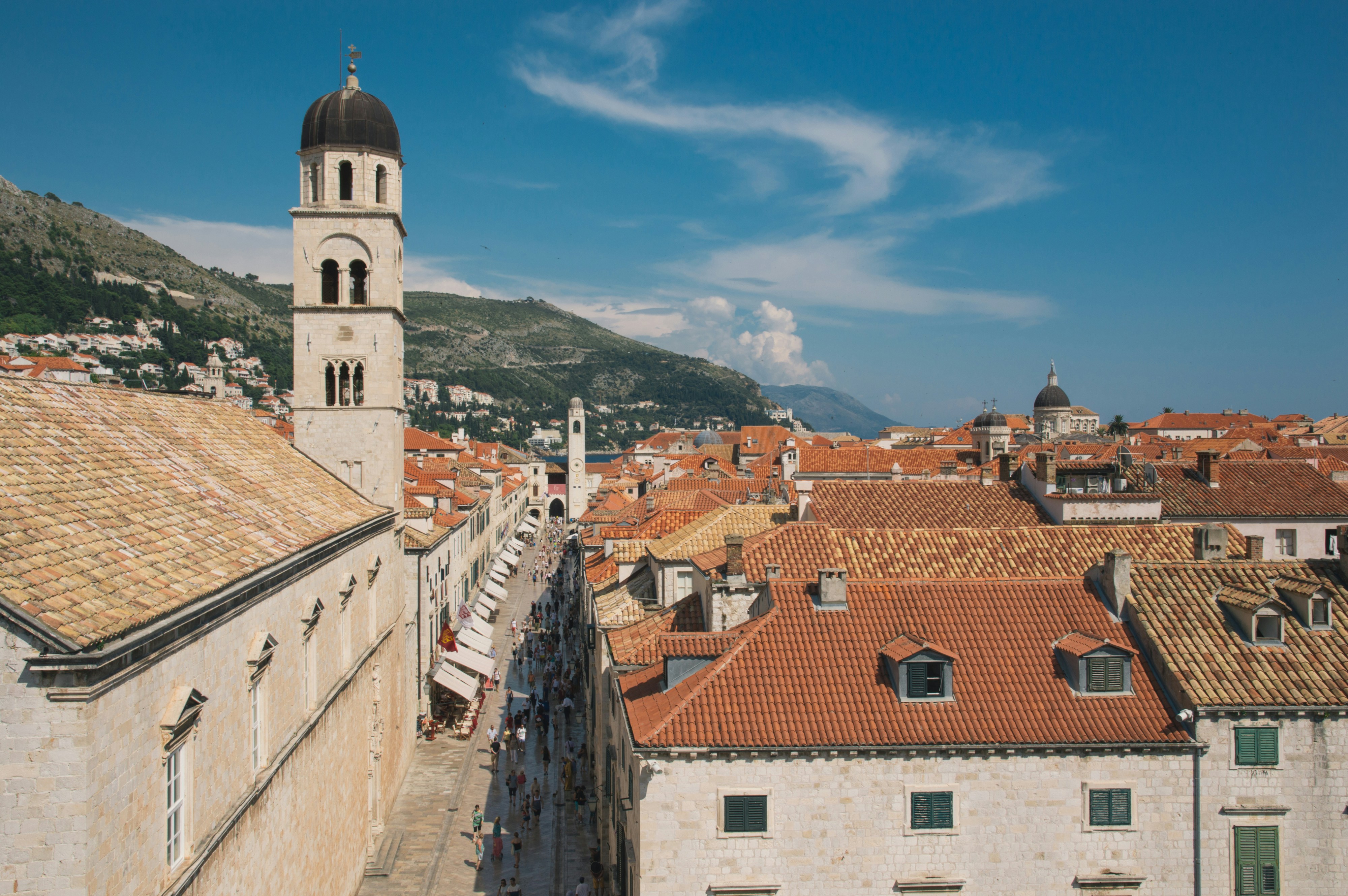 Free Unsplash photo from Elliott Engelmann