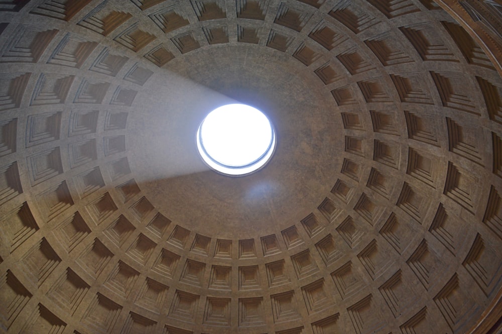 interior da cúpula do edifício