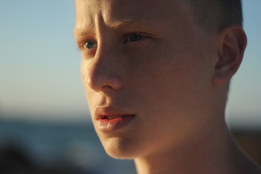 closeup photo of person's face