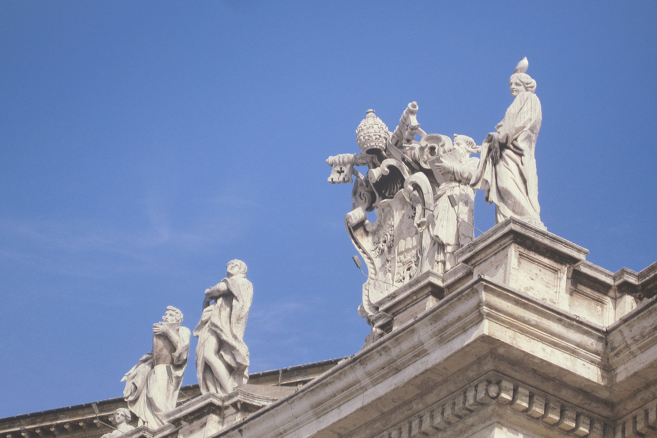 Free Unsplash photo from Andrew Larson