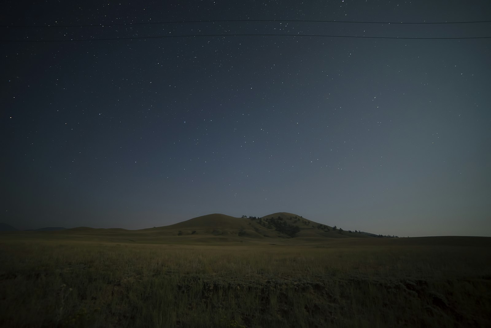 Samyang 14mm F2.8 ED AS IF UMC sample photo. Gray mountain at dawn photography