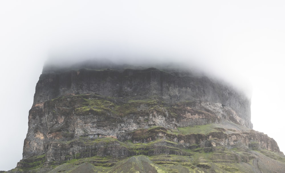 mountain view on cloudy sky during daytime