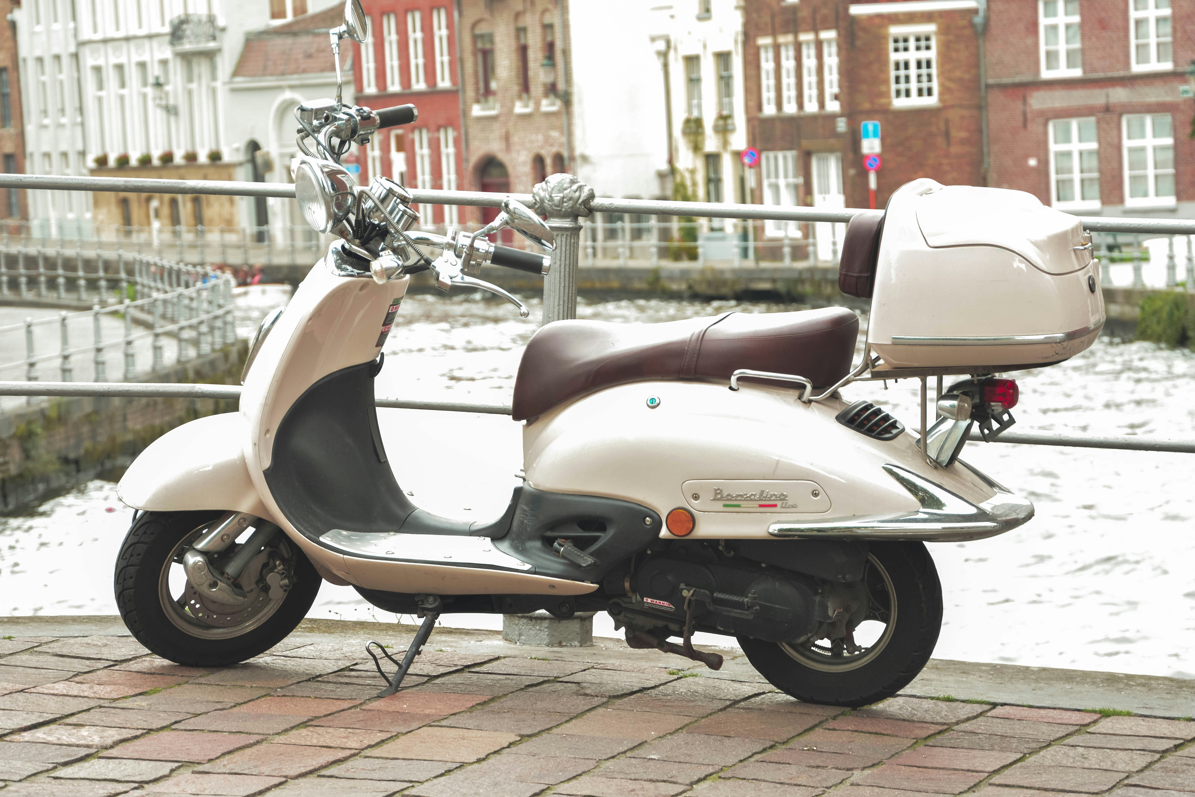 Free Unsplash photo from Alex Mihis