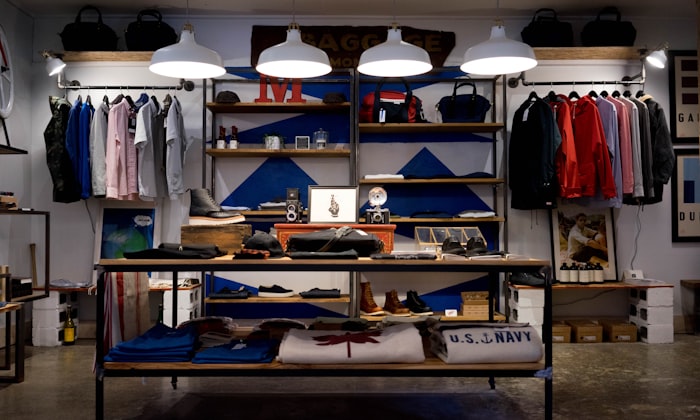 Commerce & Retail
