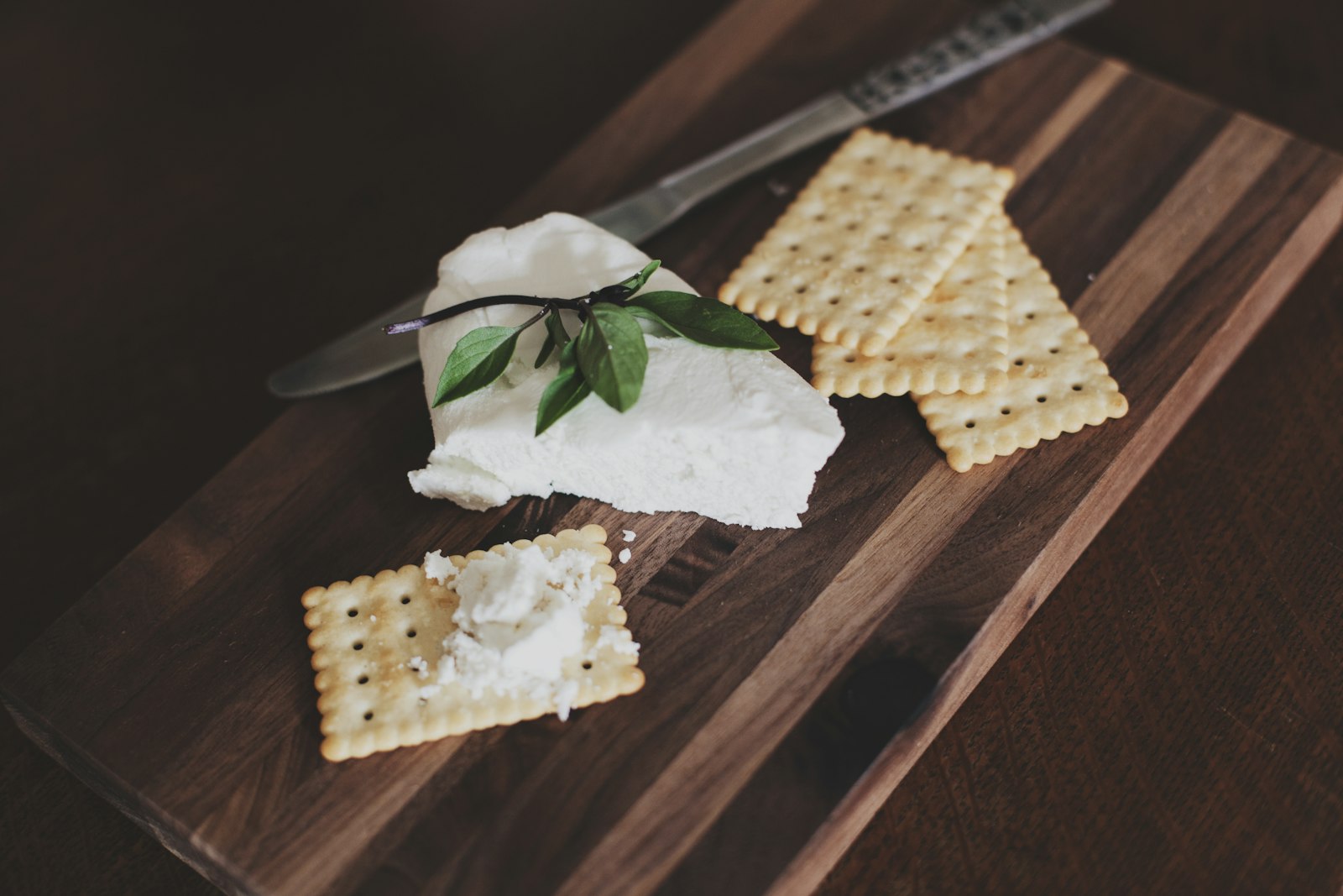 Canon EOS 5D Mark II + Canon EF 50mm F1.4 USM sample photo. Biscuits on chopping board photography