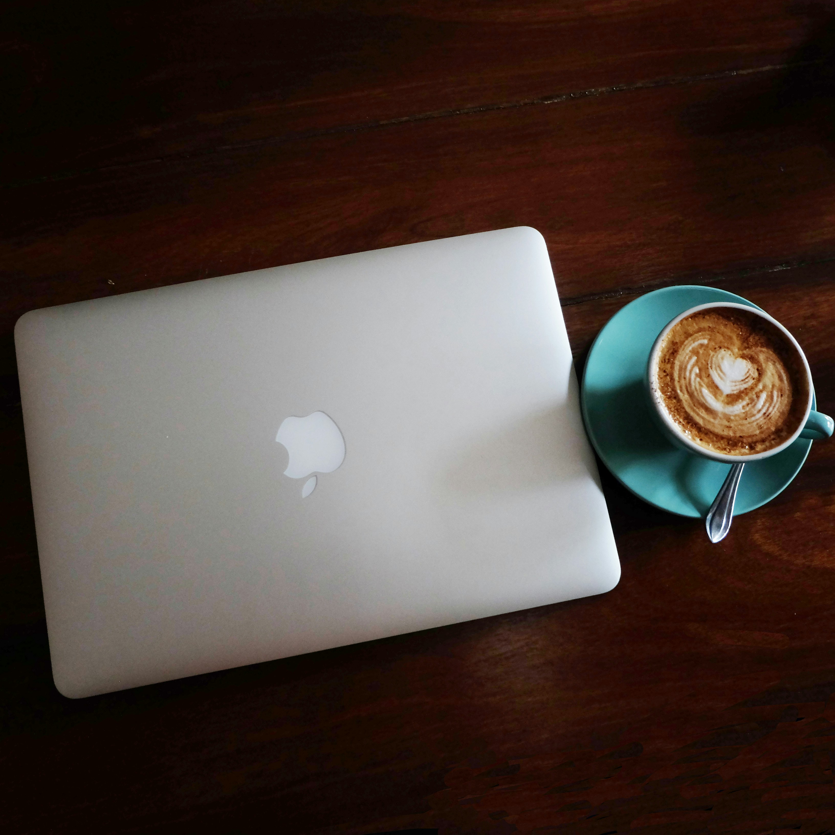 Free Unsplash photo from Yoel Peterson