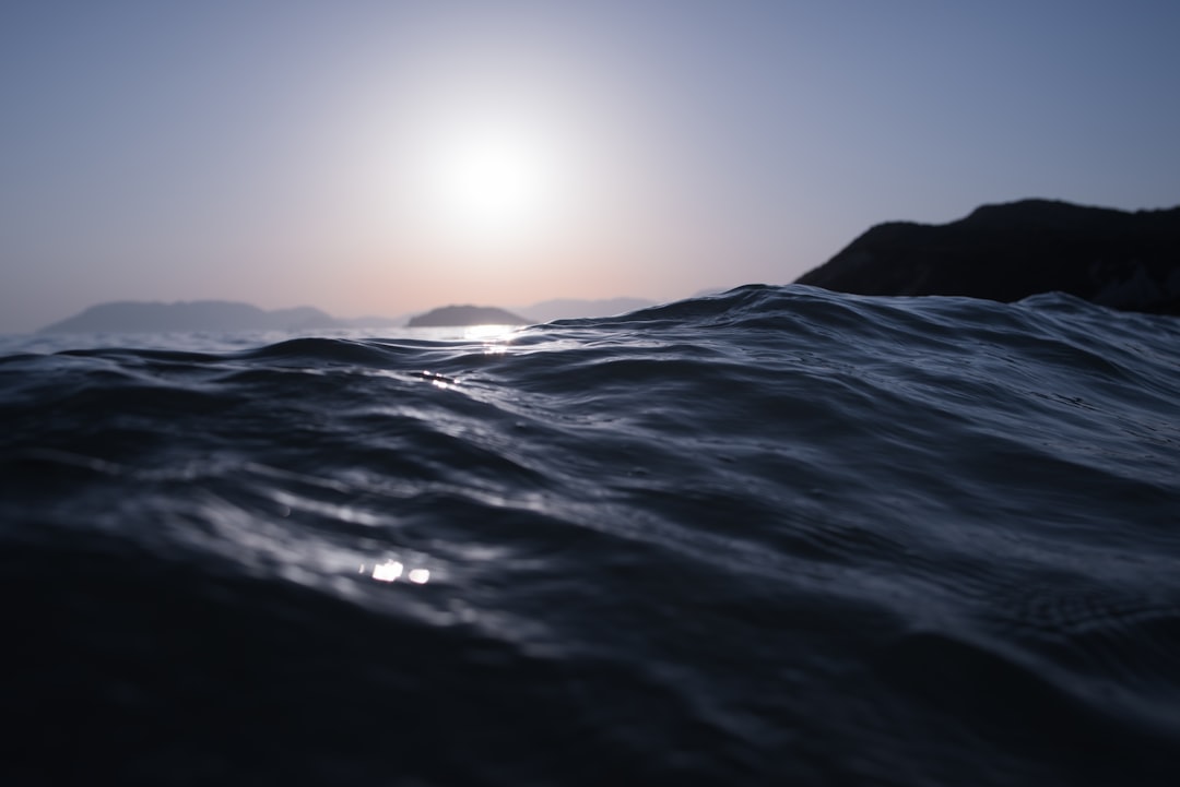 sea waves,