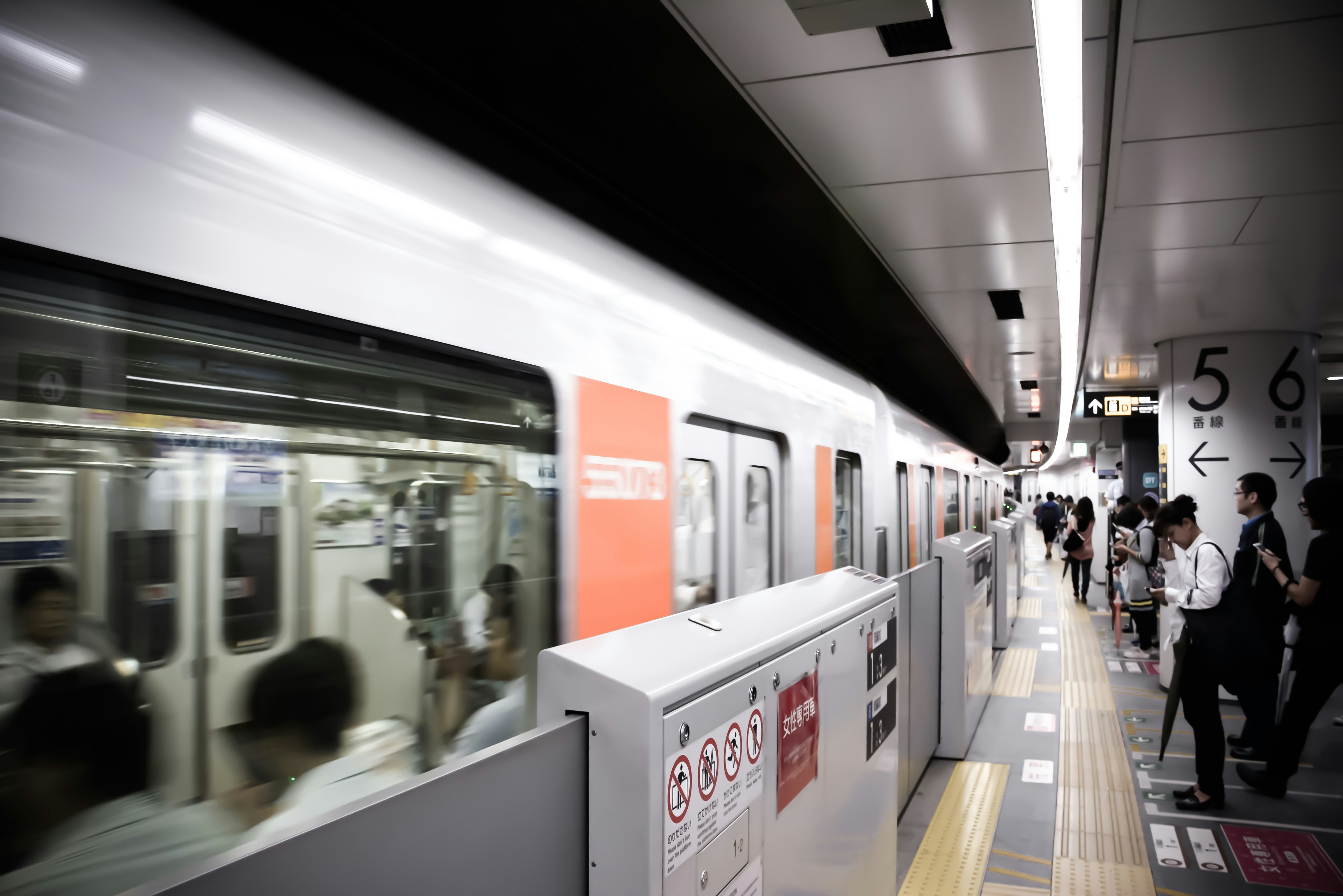 Free Unsplash photo from JINDONG H