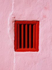 Interface displaying percentage resizing with locked aspect ratio.