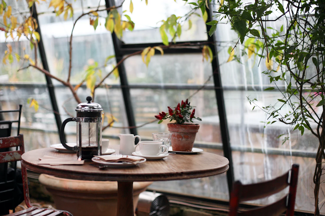 Relaxed neighborhood cafe