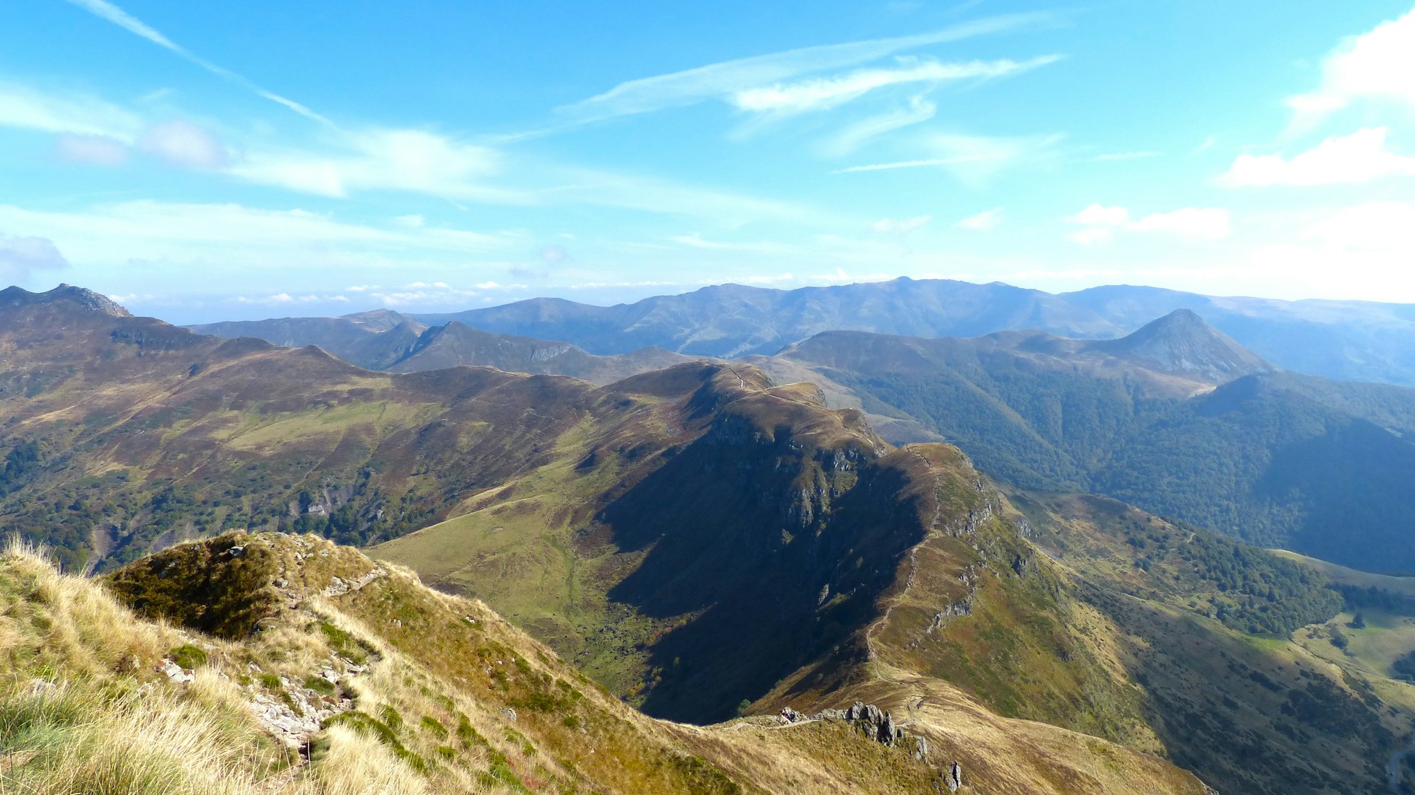 Exploring Aurillac: Authentic Local Cuisine, Famous Restaurants, and Traditional Recipes