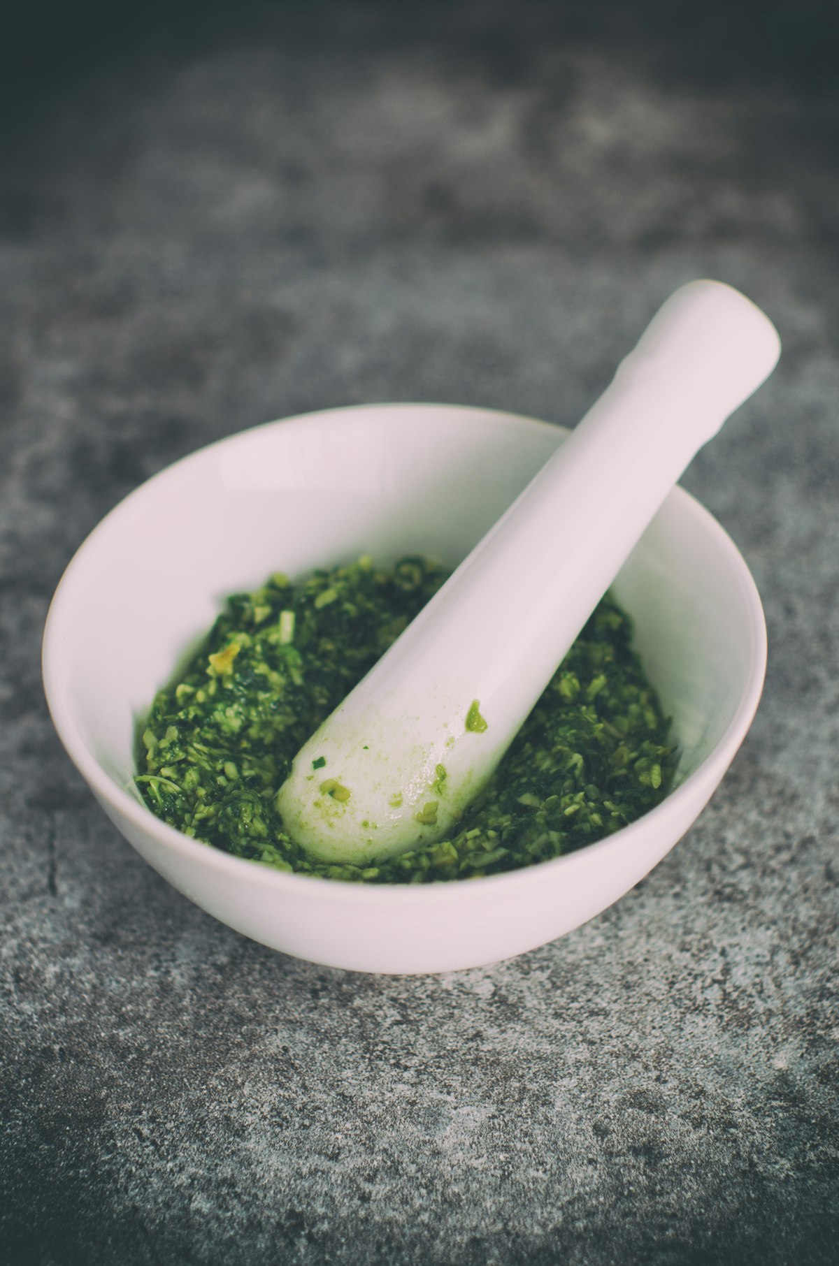 Mutfağınızın Şefi Olun: Sağlıklı ve Lezzetli Salata Sosları Hazırlama Rehberi