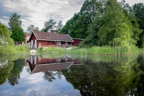 red barn