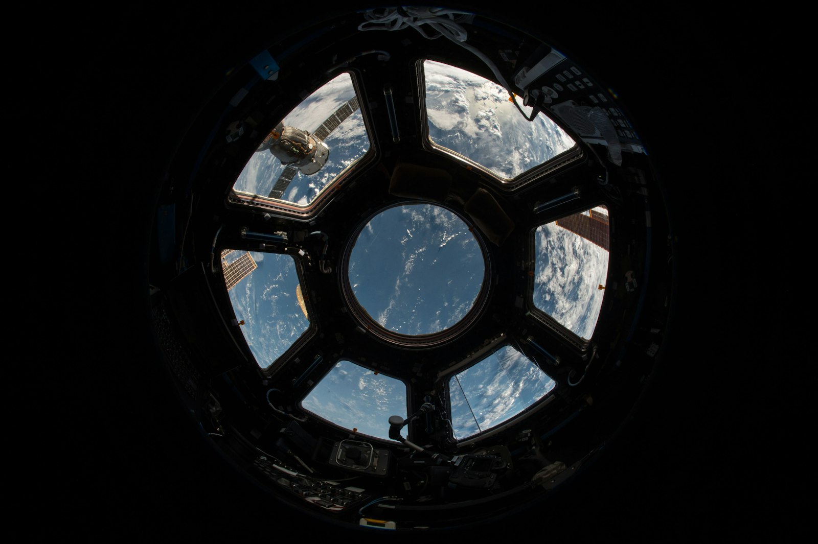 Nikon D4 sample photo. Space shuttle view outside photography