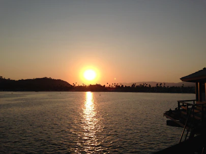 A peaceful sunset symbolizing long-term financial security and retirement planning.