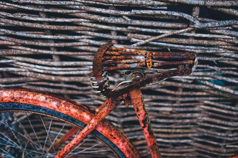 bicicletta marrone vintage
