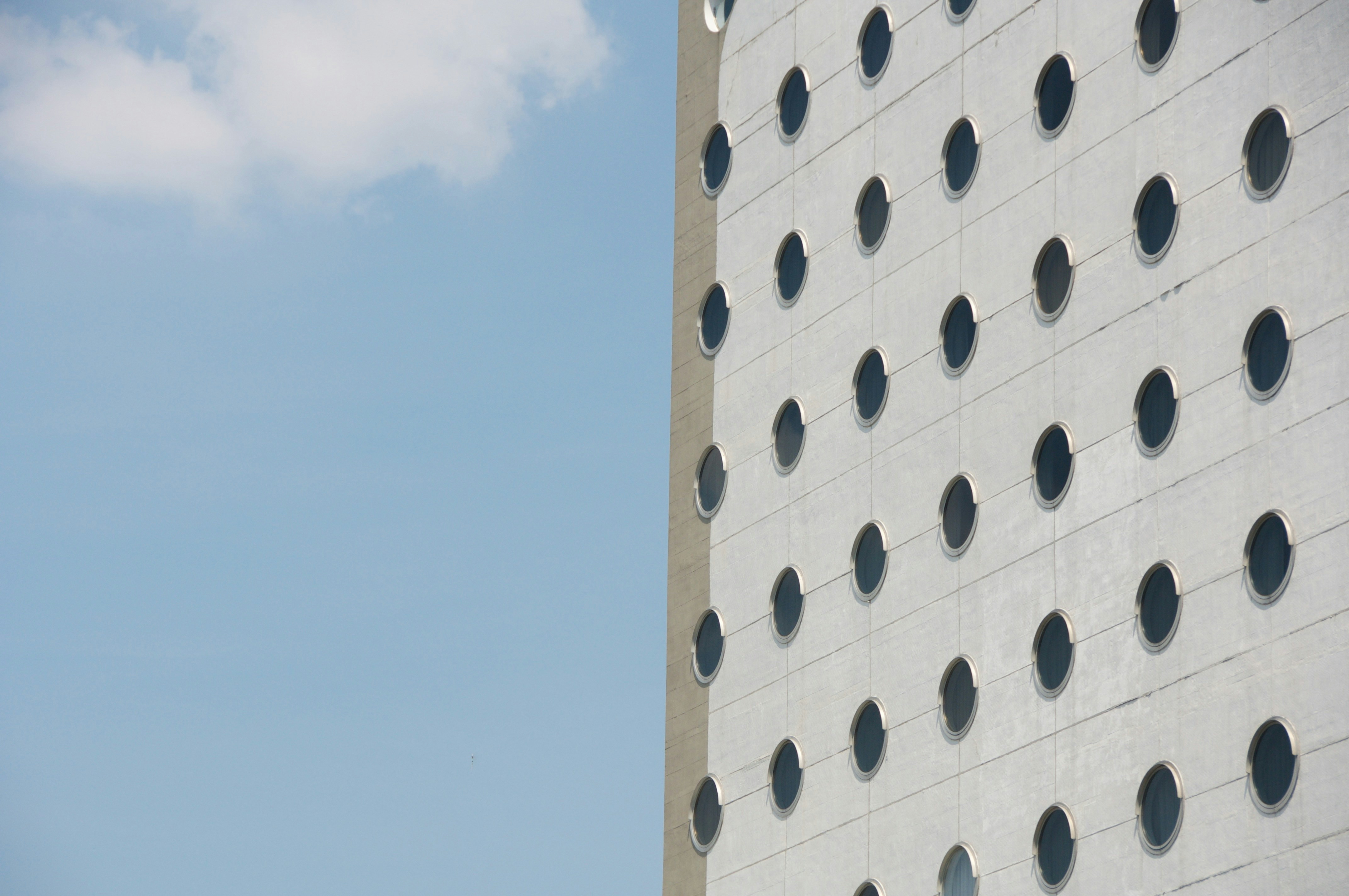 Free Unsplash photo from Daniel F-Pedreira