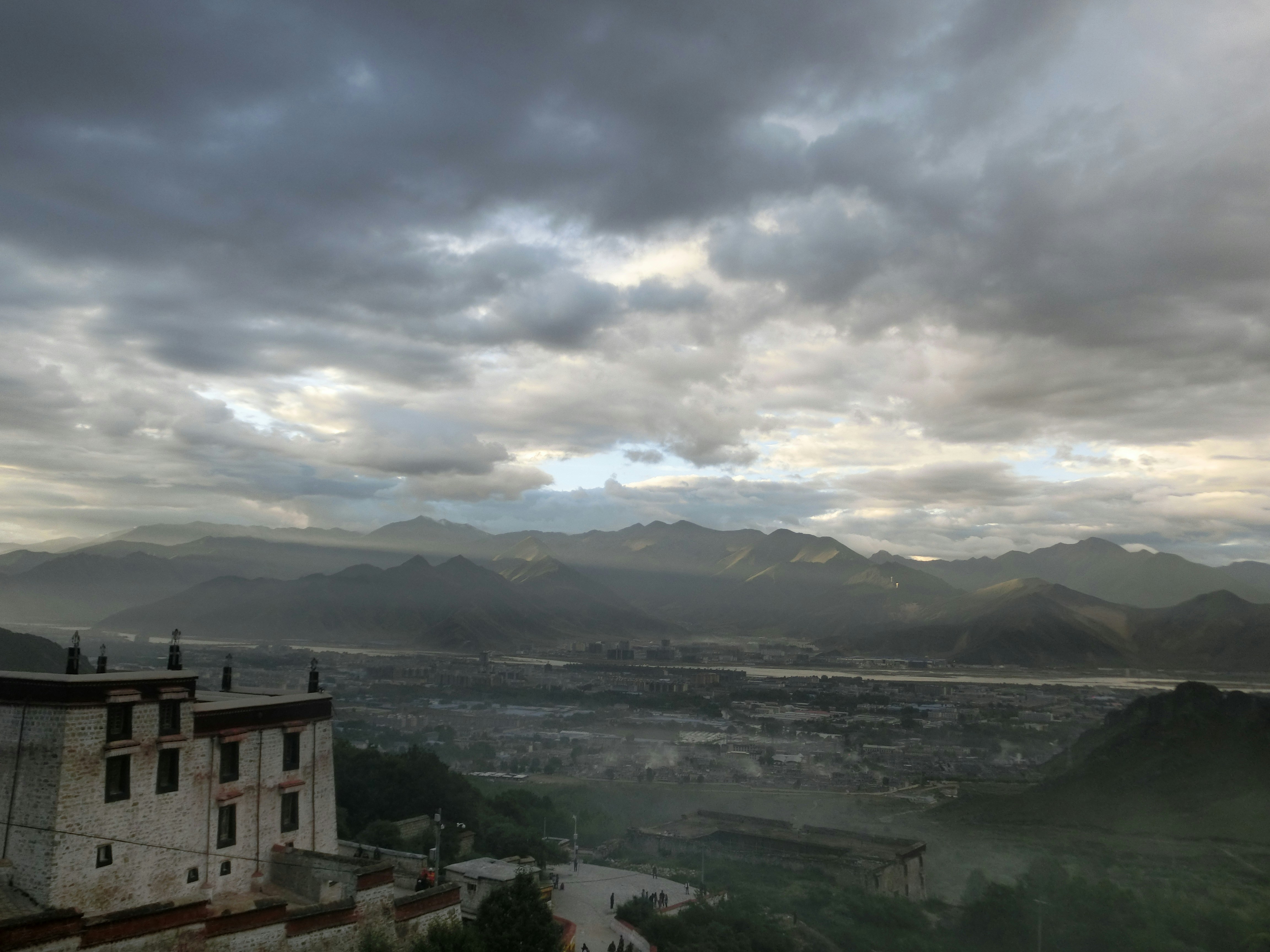 Free Unsplash photo from Lei Yu