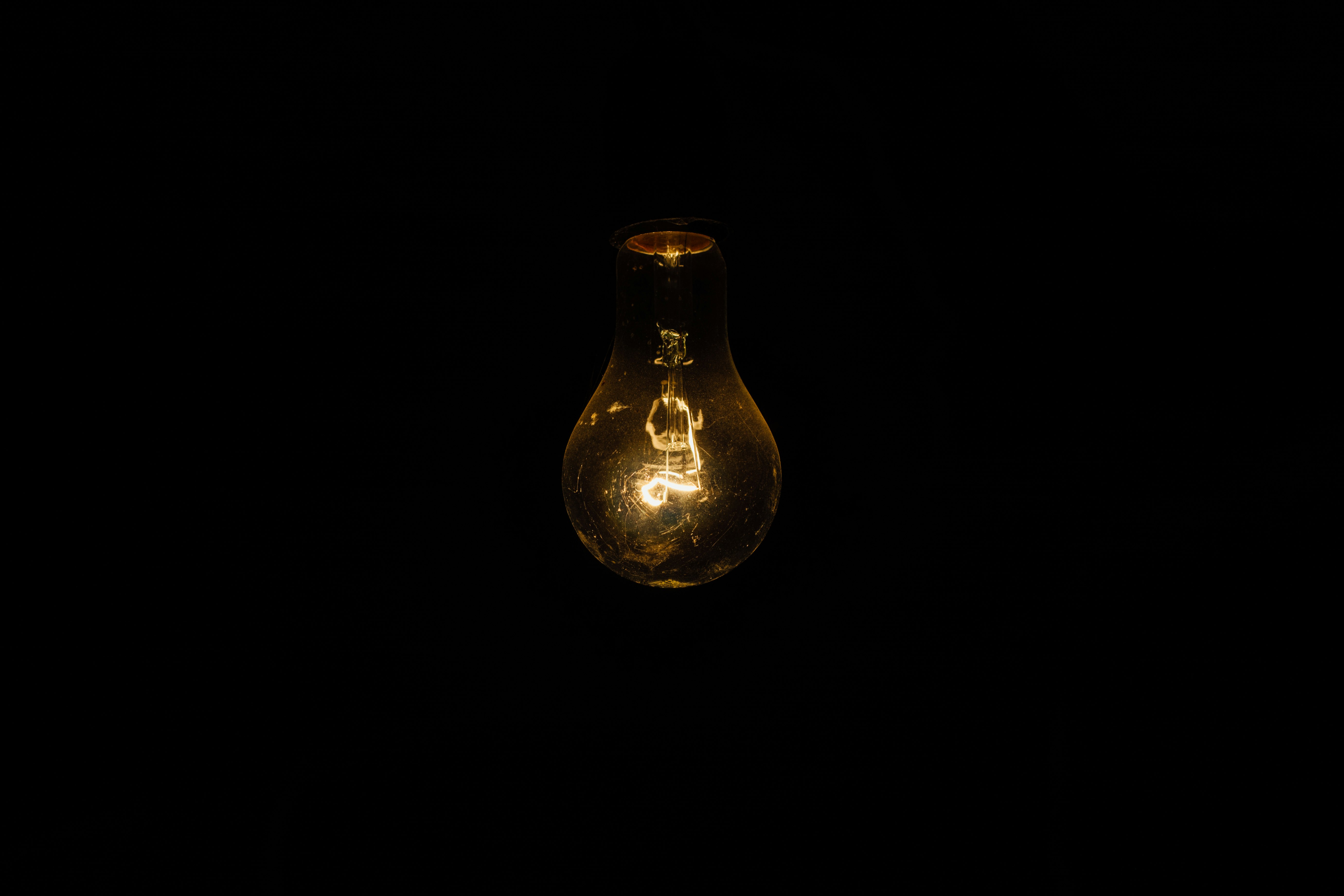 closeup photo of lighted bulb