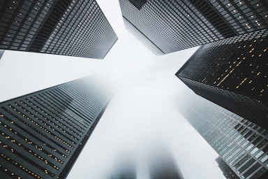 leading lines for photo composition,how to photograph foggy skyscrapers; low angle photography of building