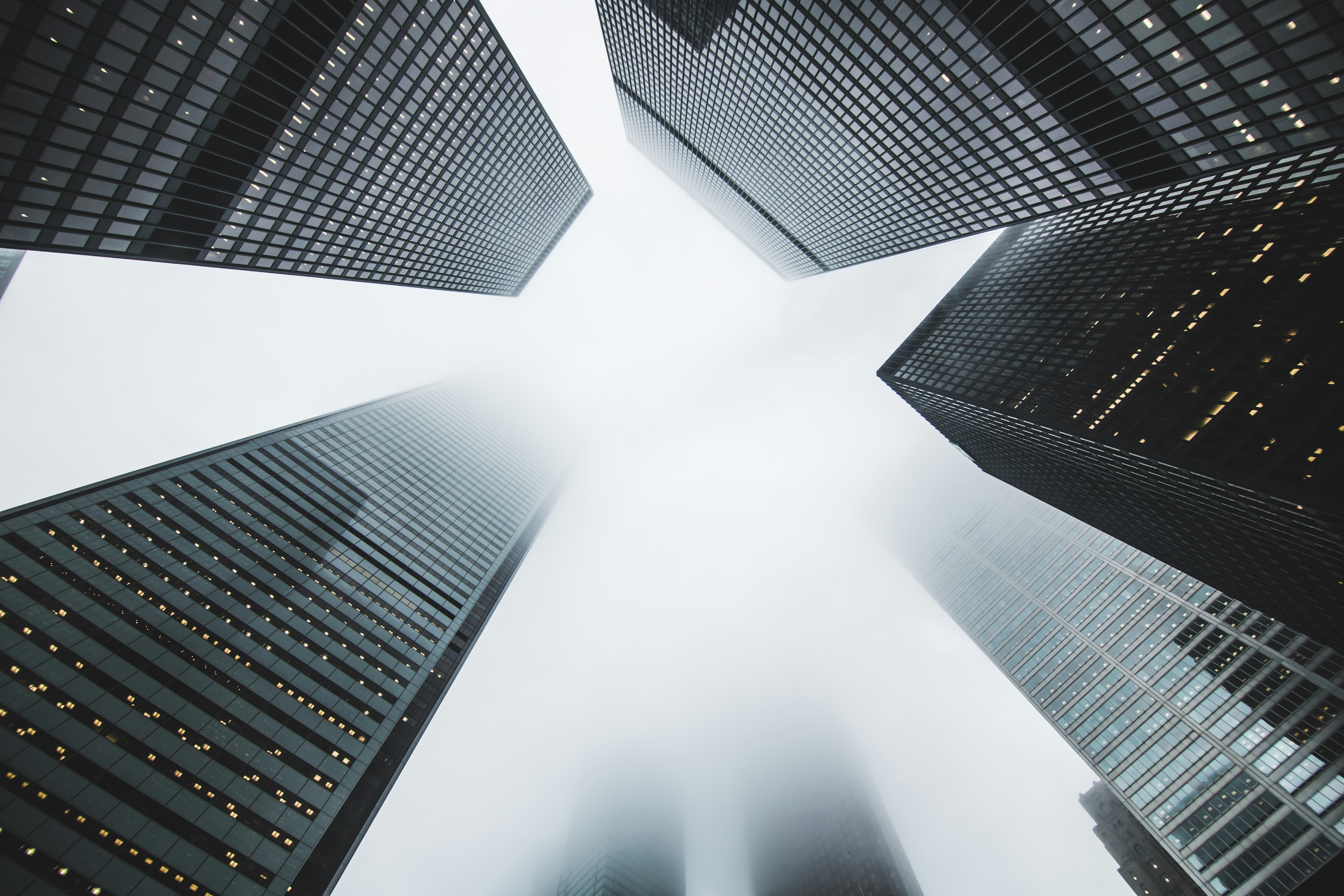 great photo recipe,how to photograph foggy skyscrapers; low angle photography of building