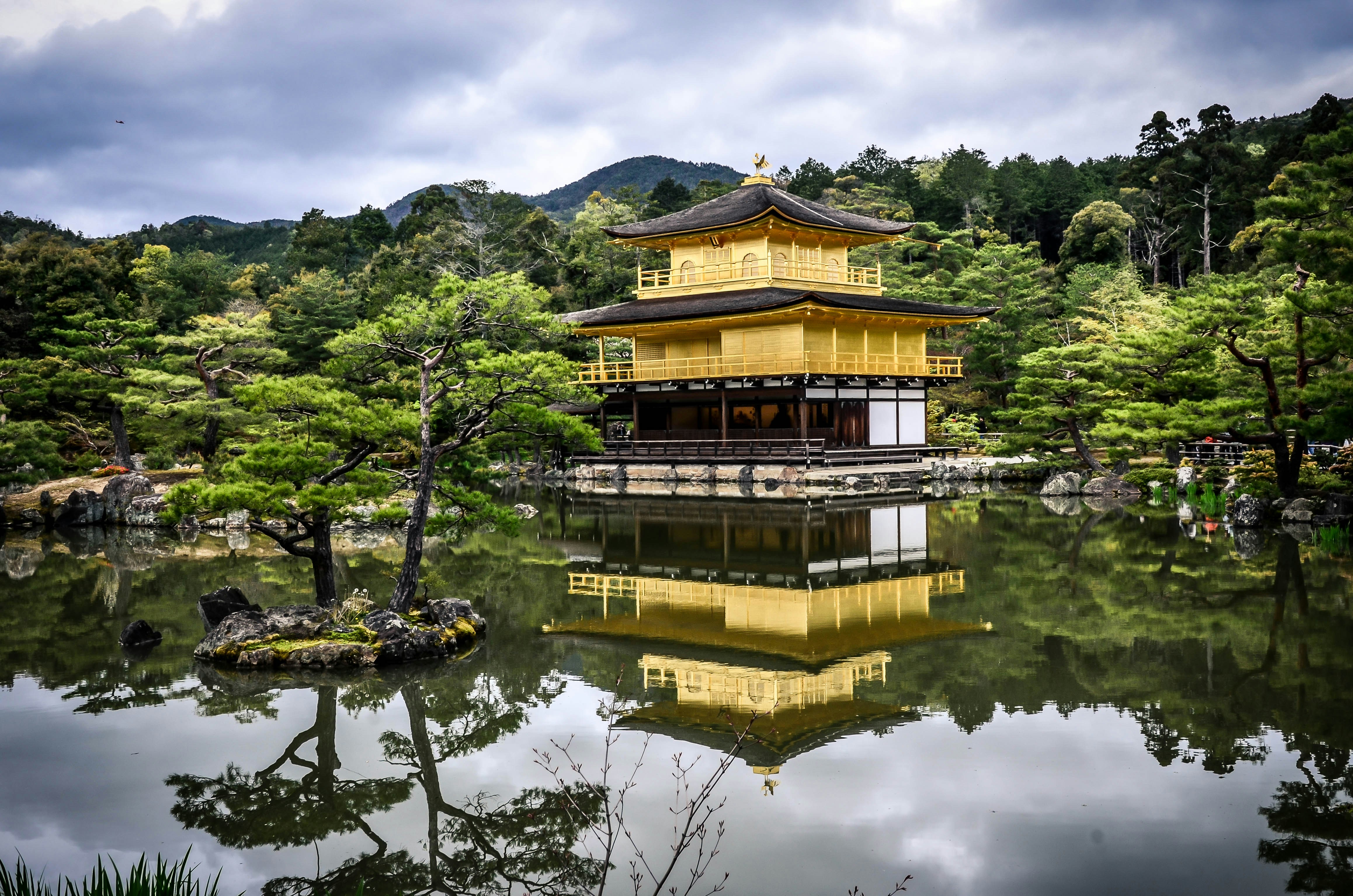 Lessons From The Professionals: Maintenance Secrets From Japanese Garden Masters