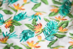 Kemeja Floral Cerah