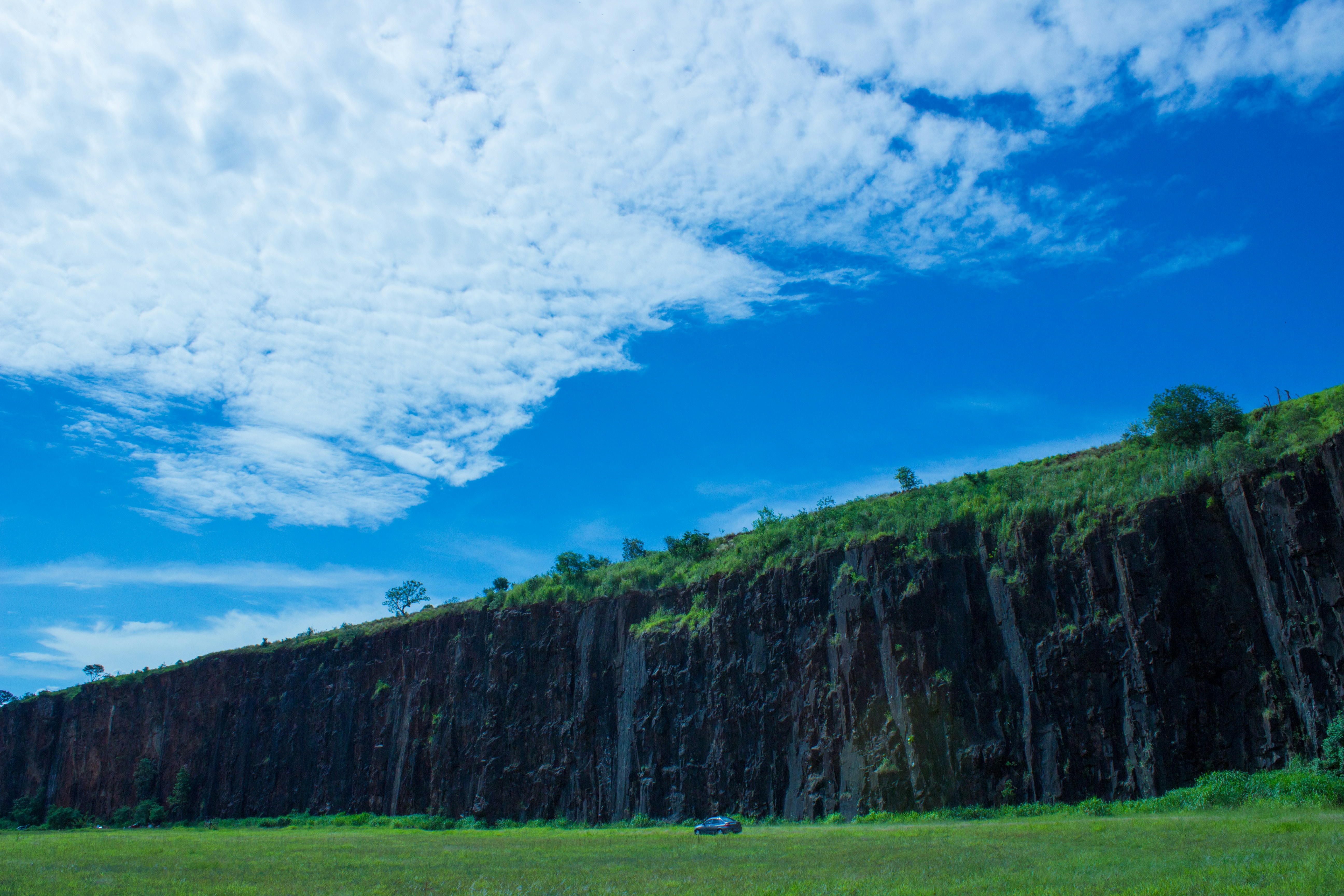 Free Unsplash photo from Sarah Bee