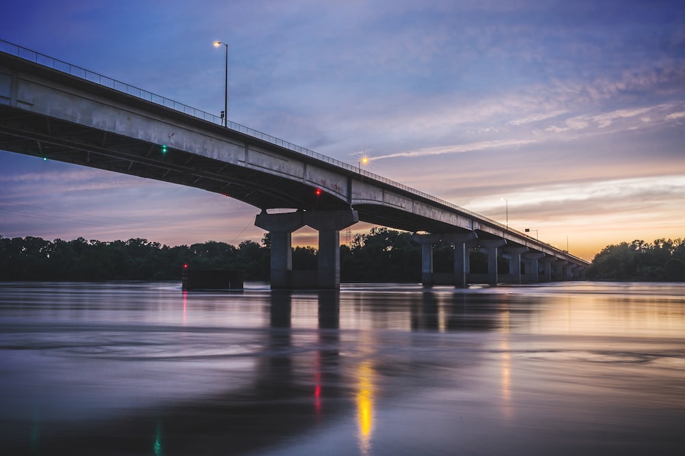 gray concrete bridge