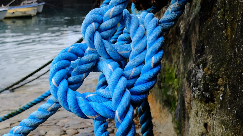 blue rope knot