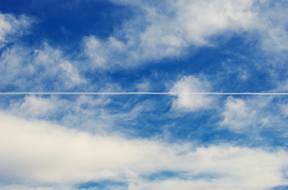 nuages blancs