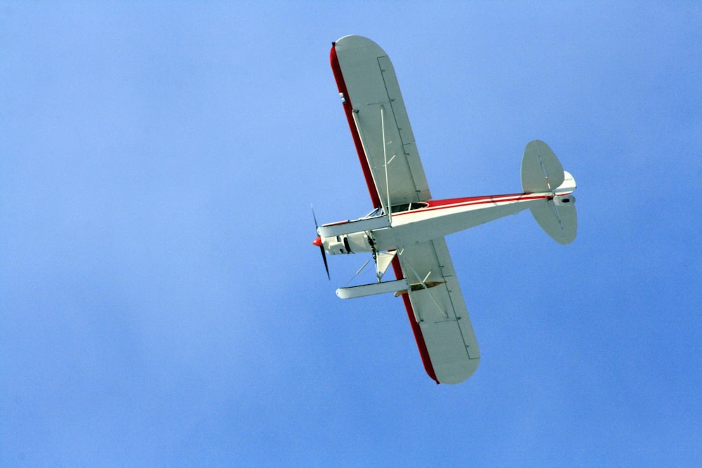 plane flying through the sky