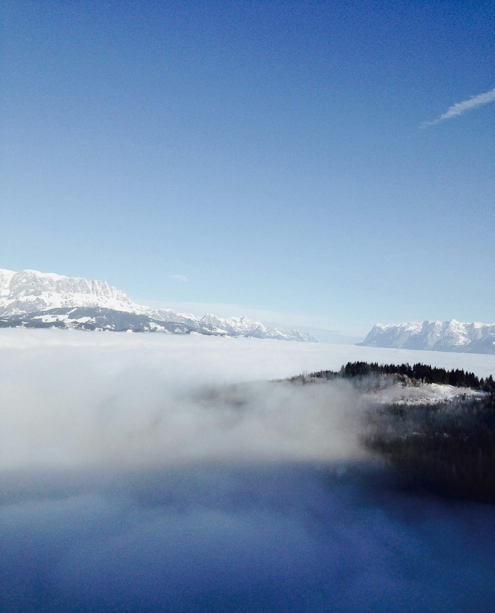 Free Unsplash photo from Emily Morter