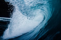 ocean tunnel wave