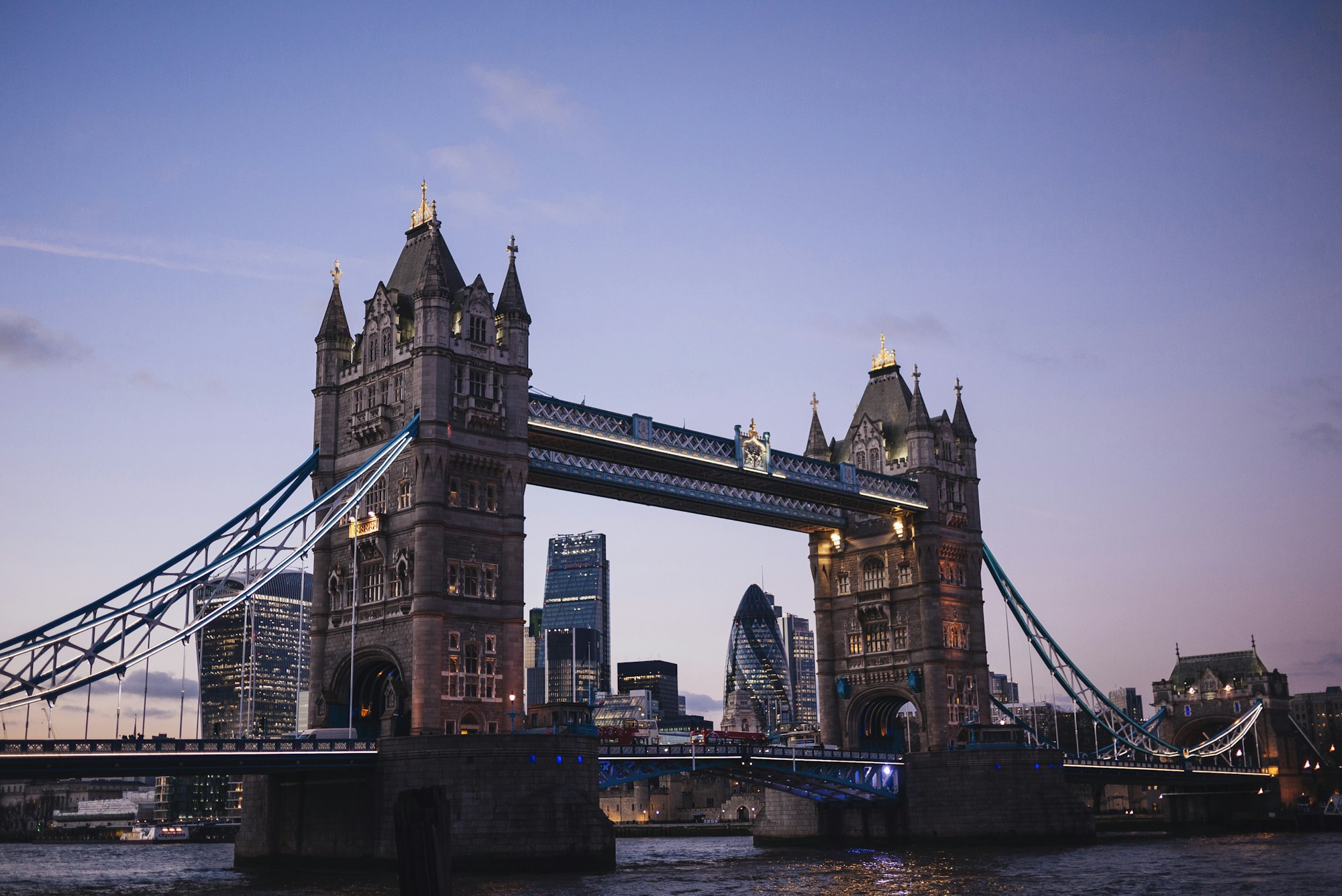 Exploring UK: Culture & Traditions Guide
