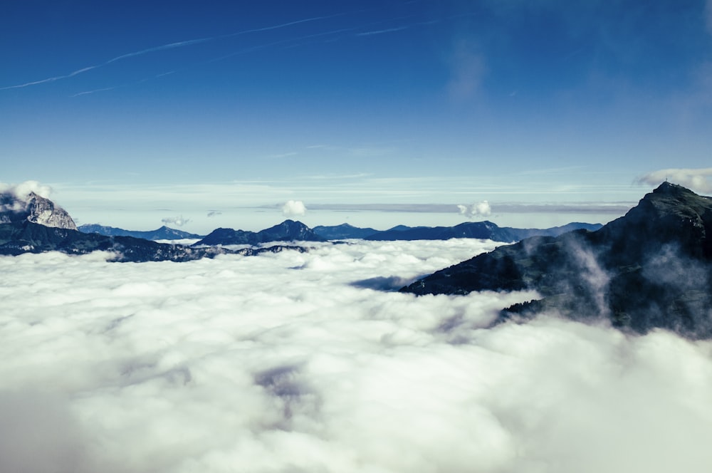 fotografia aérea de nevoeiro