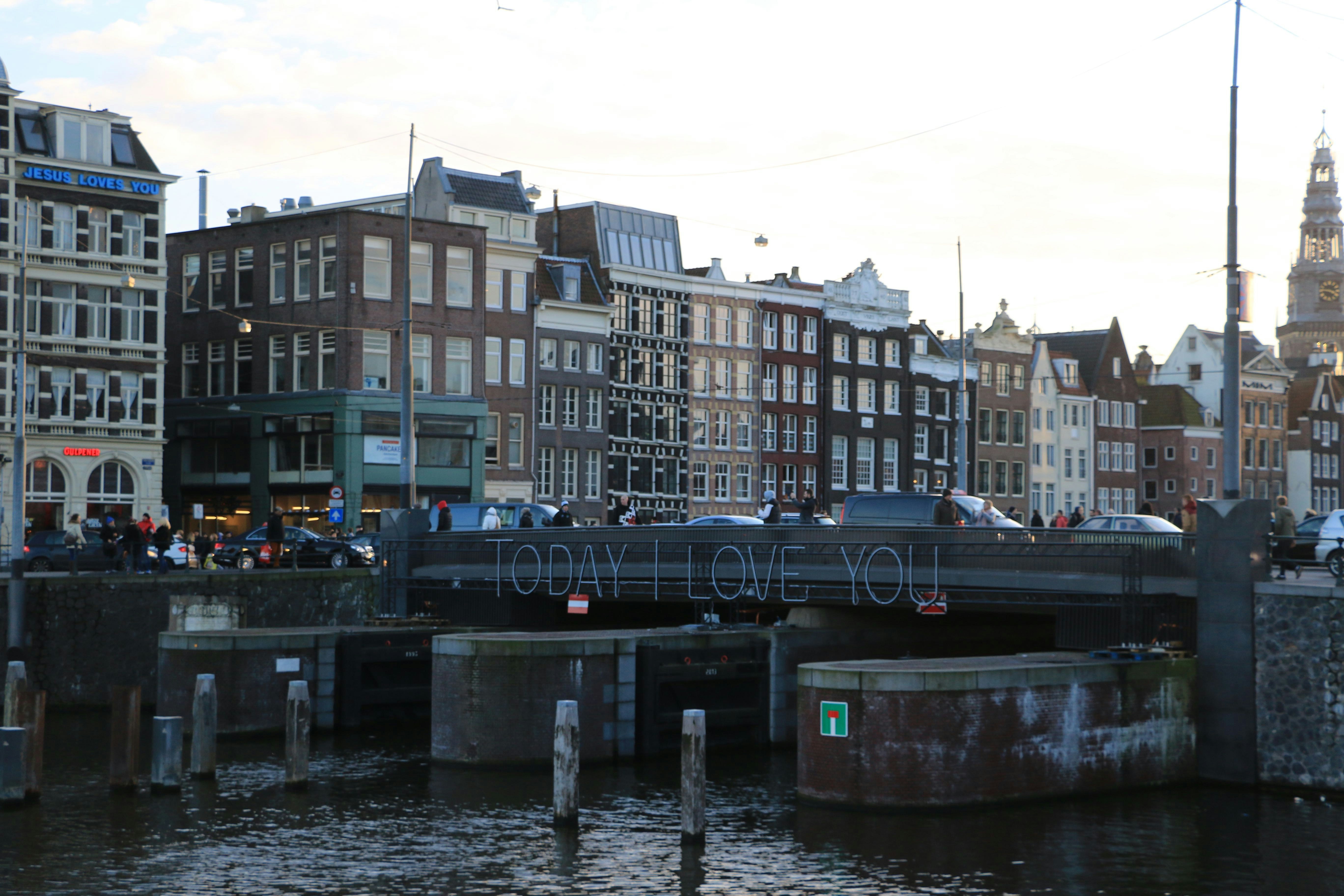 Free Unsplash photo from Toni He