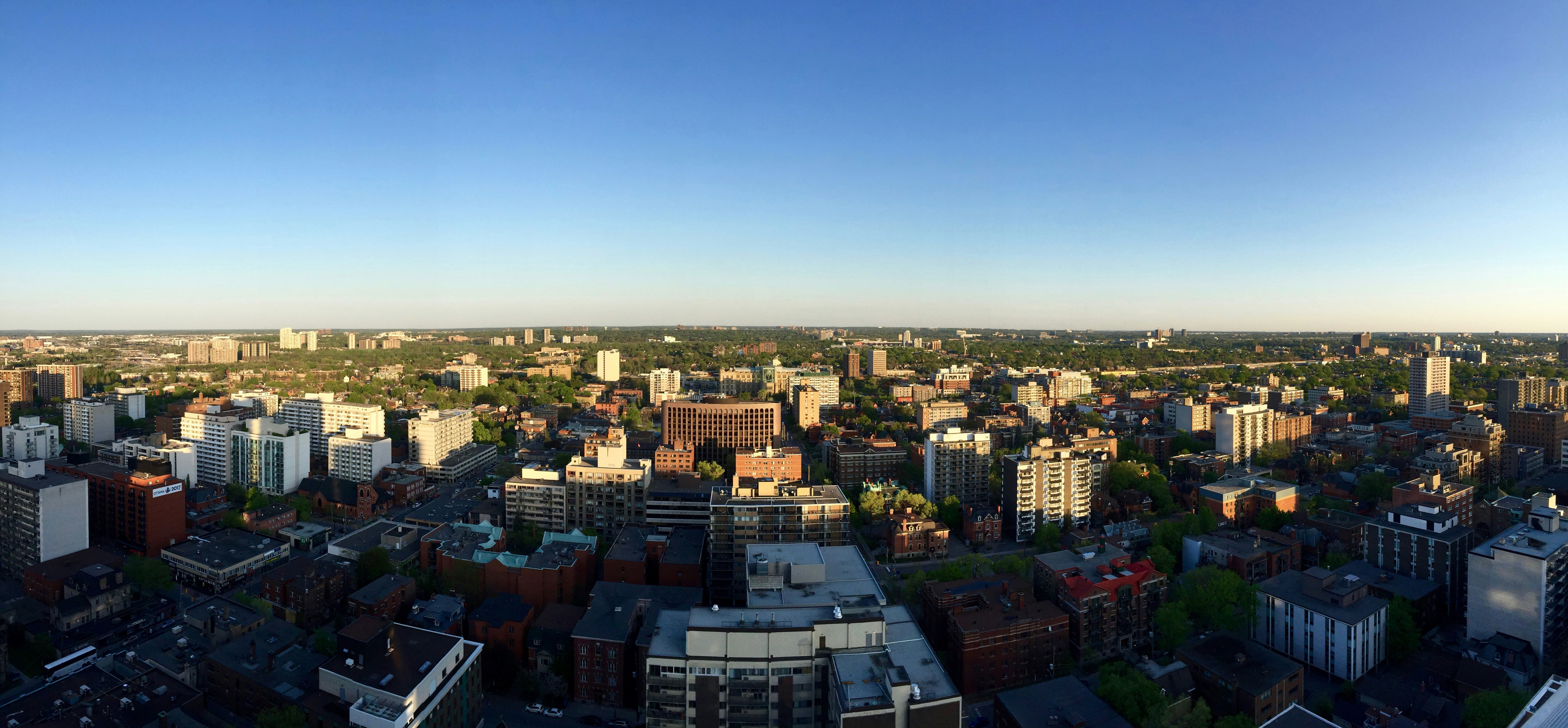 Free Unsplash photo from Daniel Valois