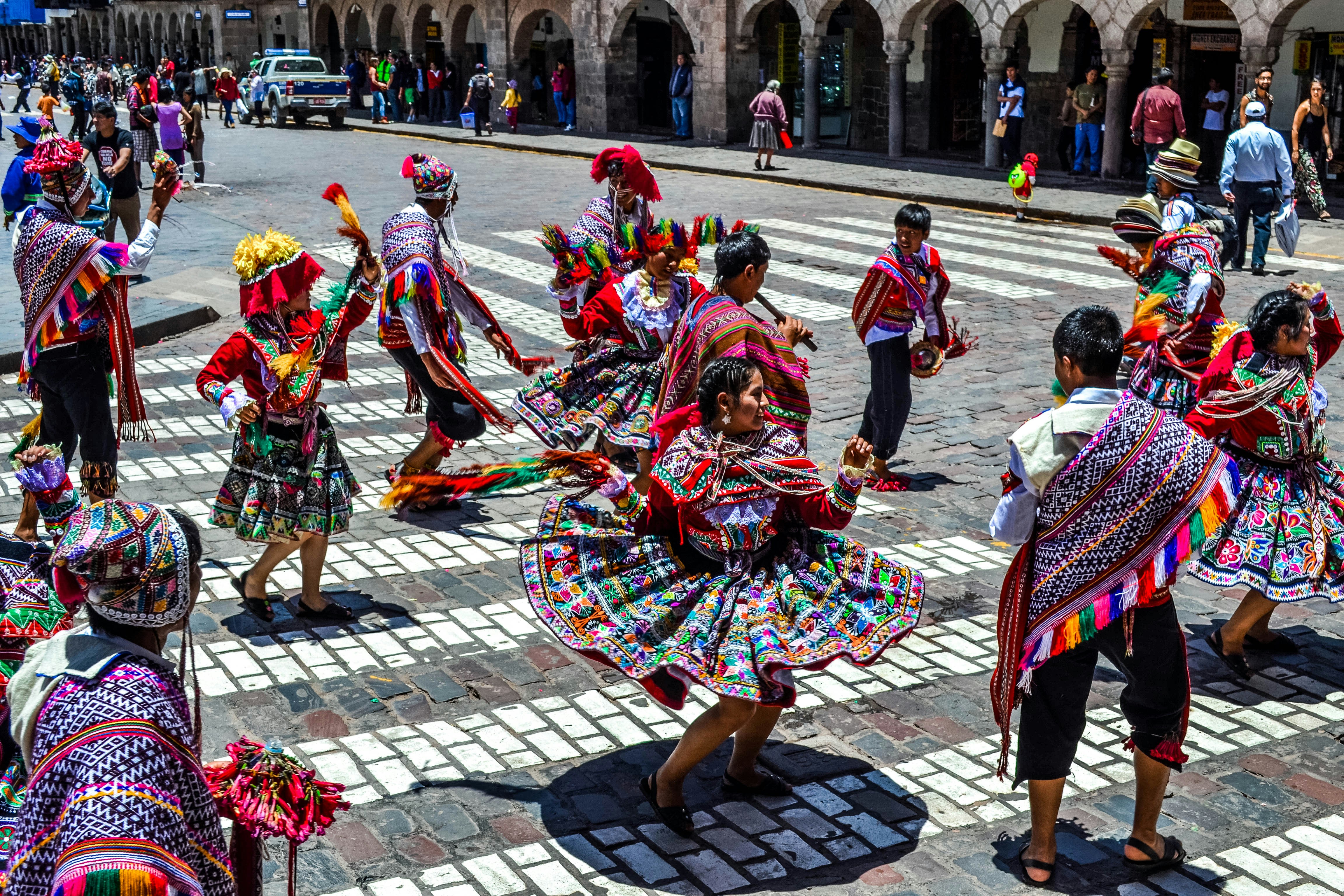 Explorando las Danzas de la Sierra: Un Viaje a Través de la Cultura Ecuatoriana